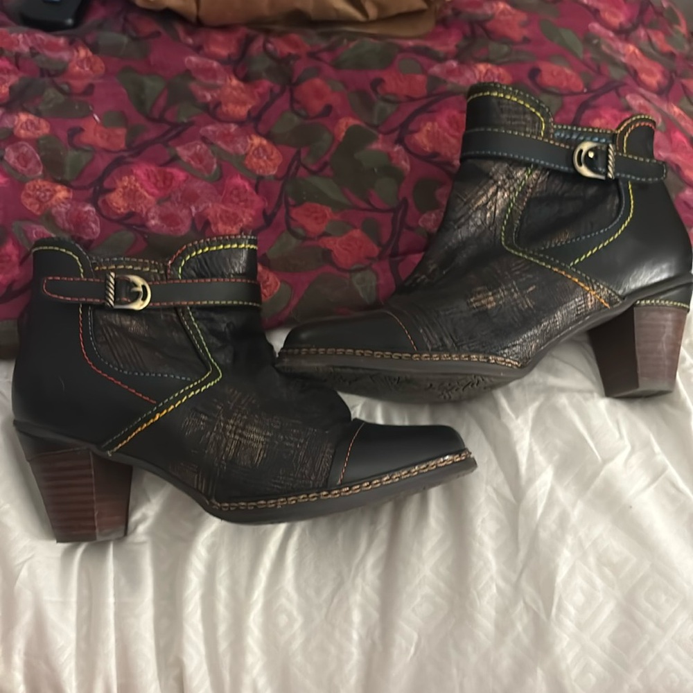 L' Artiste by Spring Step Captivate Leather Bootie Size 38